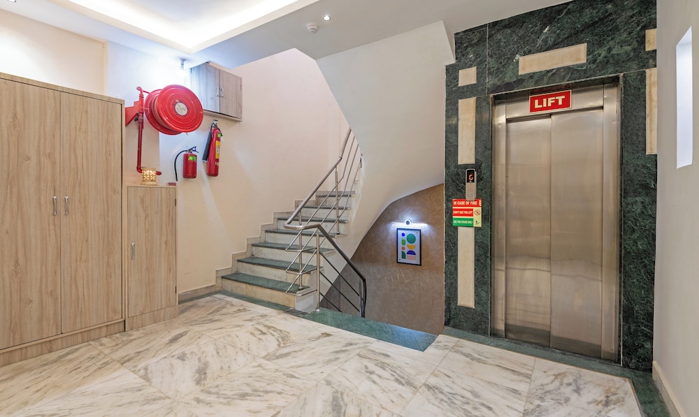 Hotel Paras International 17/49