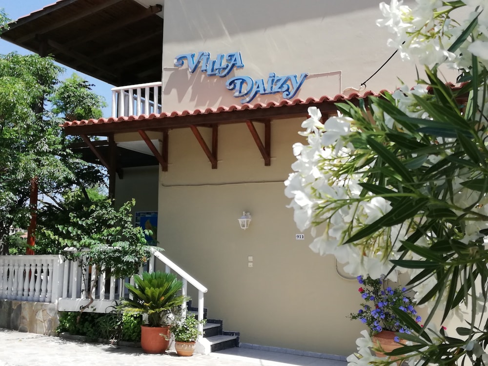 Villa Daizy 2/48