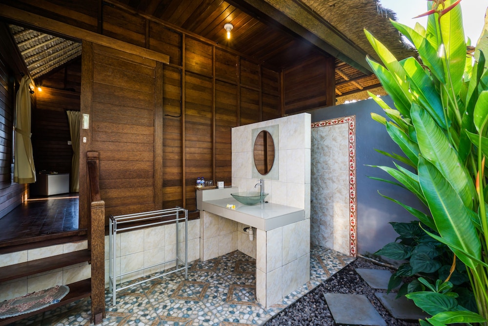 Laguna Reef Huts 70/70