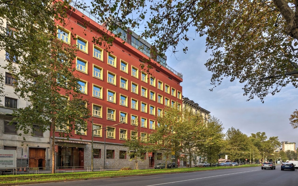 Enterprise Hotel 2/45