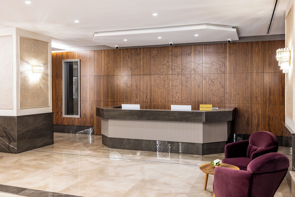 CARINA GOLD HOTEL 8/65