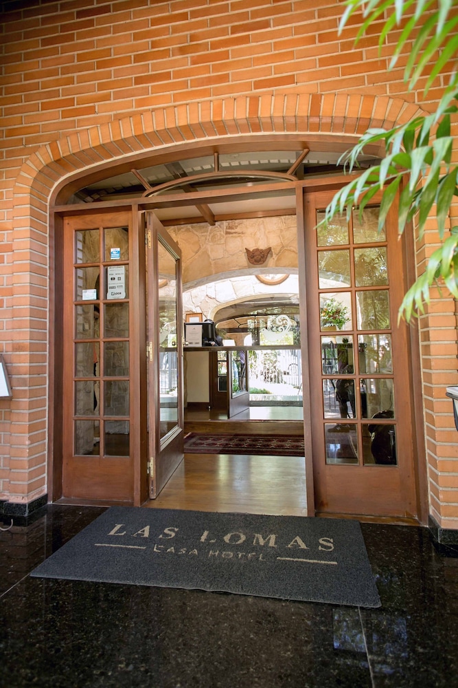 LAS LOMAS CASA HOTEL 41/75