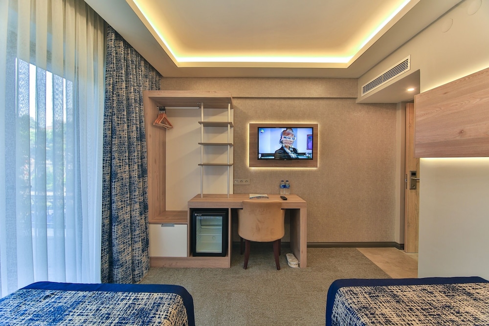 Isikaltin Hotel 13/19