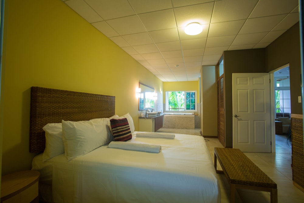 Jacana Amazon Wellness Resort 9/68