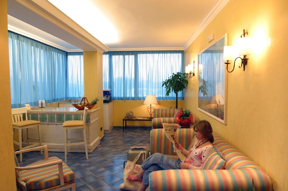 Hotel Nautico Pozzallo 43/68