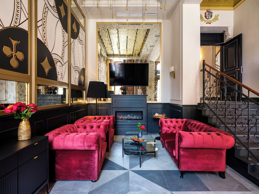 Hotel Golden Queen 28/50