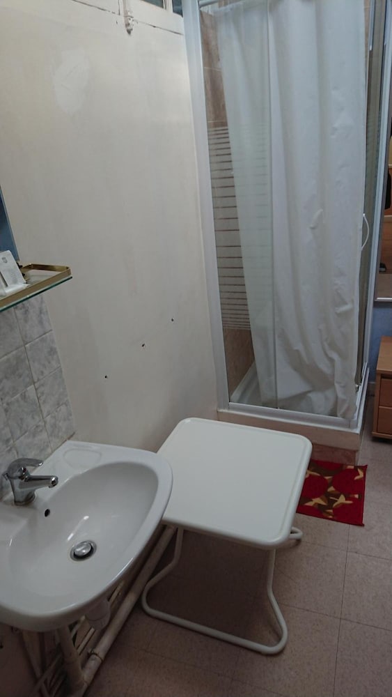Hotel Le Petit Chateau 31/39