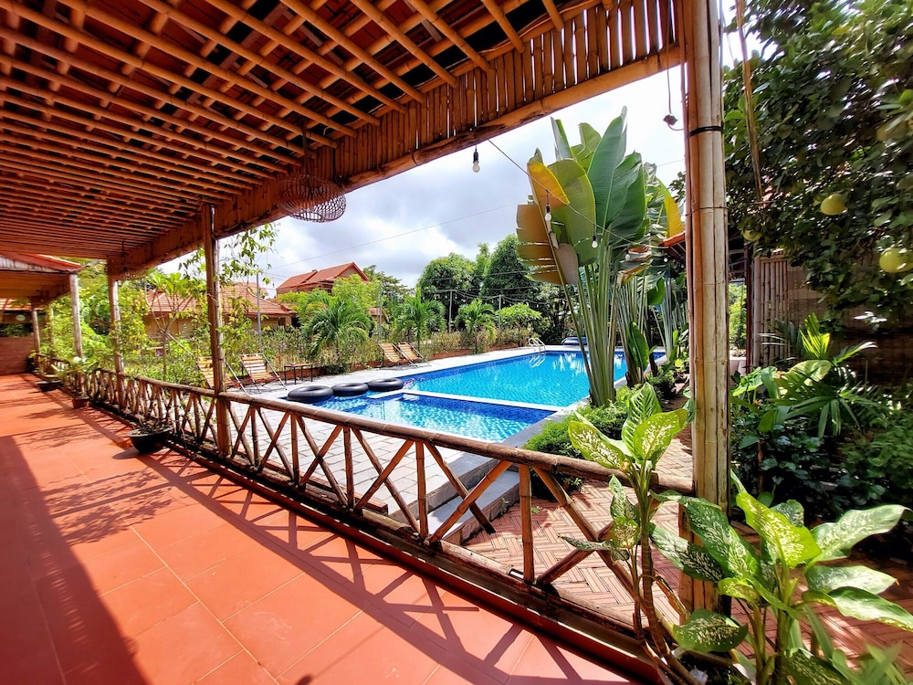 Ninh Binh Mountain Side Homestay & Cafe 41/67