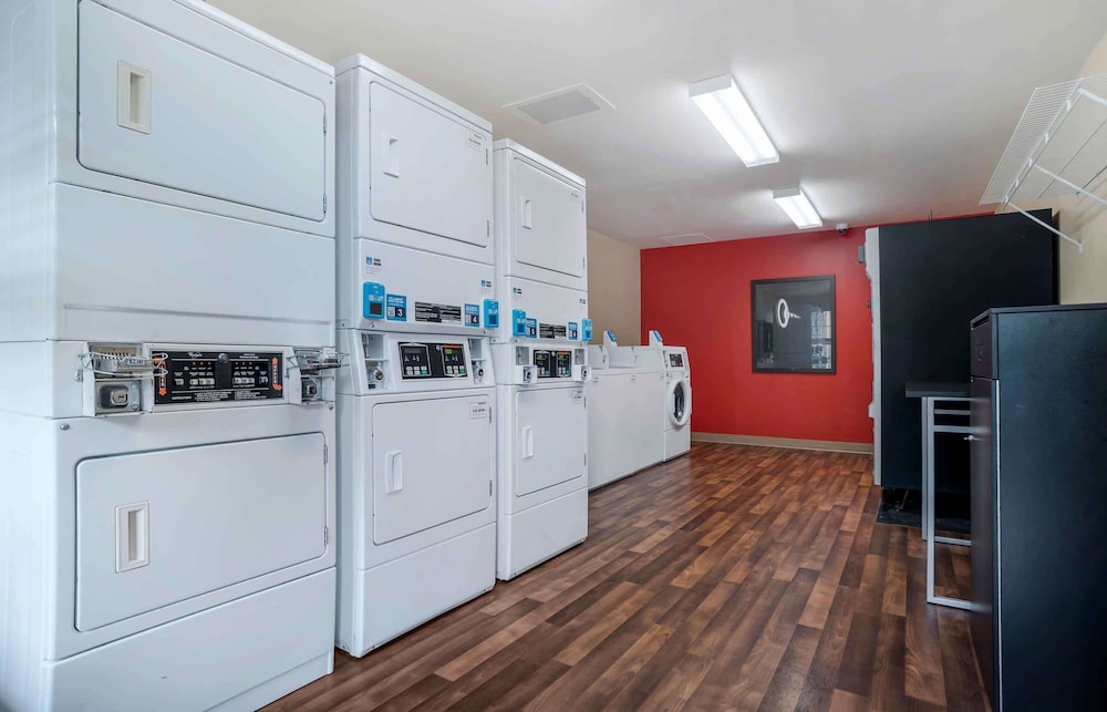 Studio 6 Extended stay Huntsville, AL - US Space & Rocket Center 6/46
