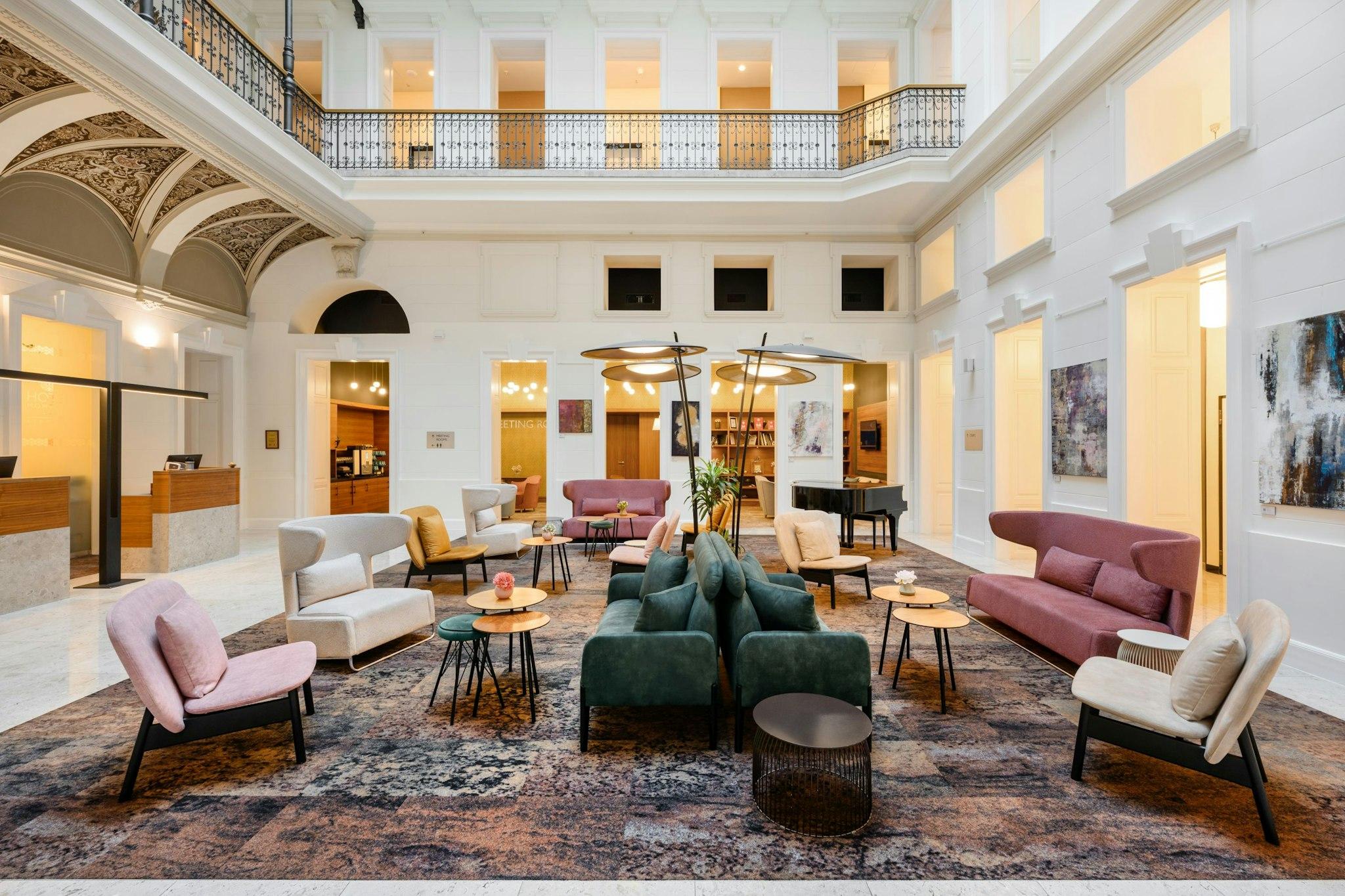 HOTEL MOMENTS BUDAPEST