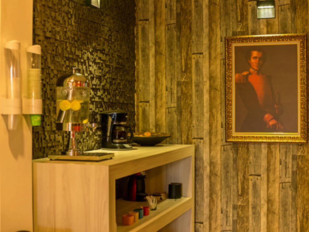 Hotel Capitan Ricaurte 43/66