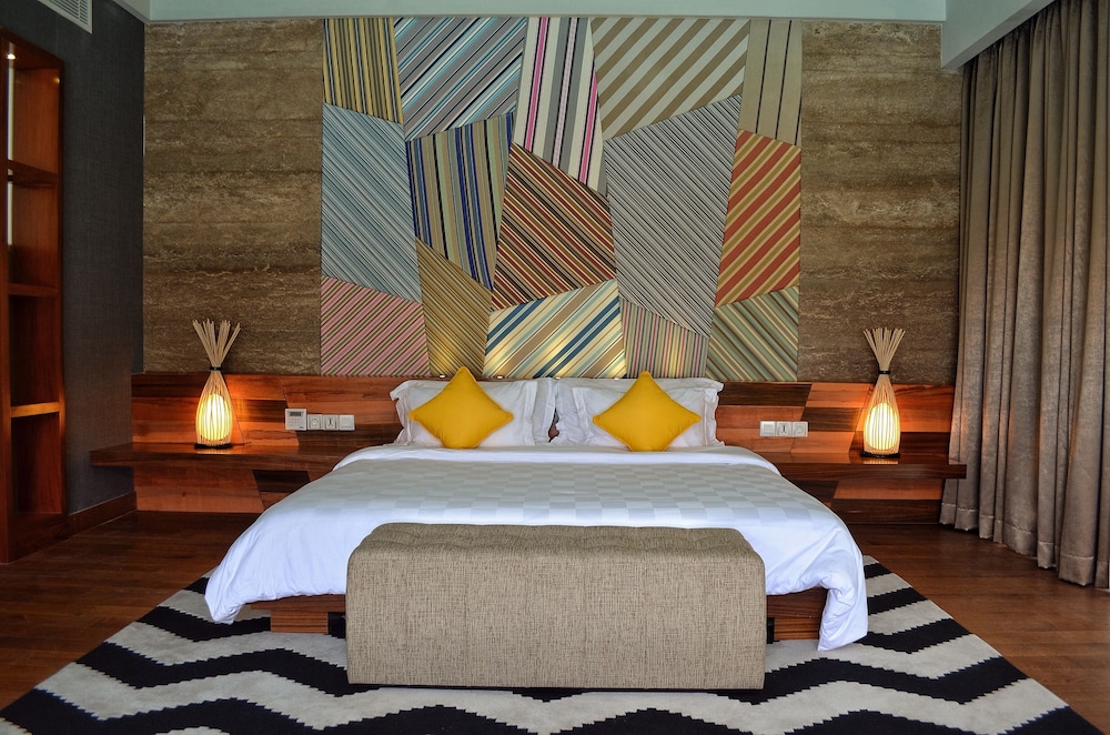 TS Suites Seminyak Bali 16/45