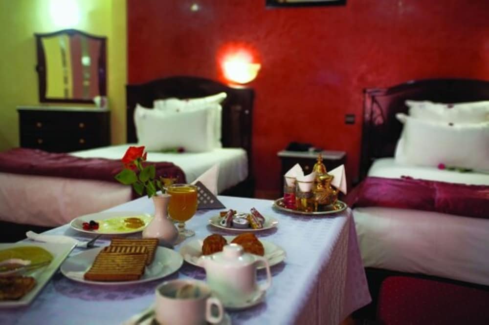 Hotel Les Ambassadeurs 60/64