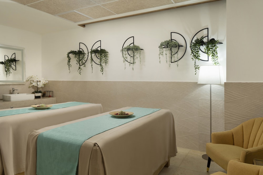 Serenade All Suites - Adults Only Resort 22/50