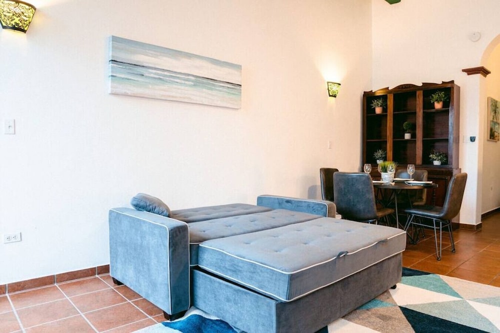 Old San Juan Rentals 7/50