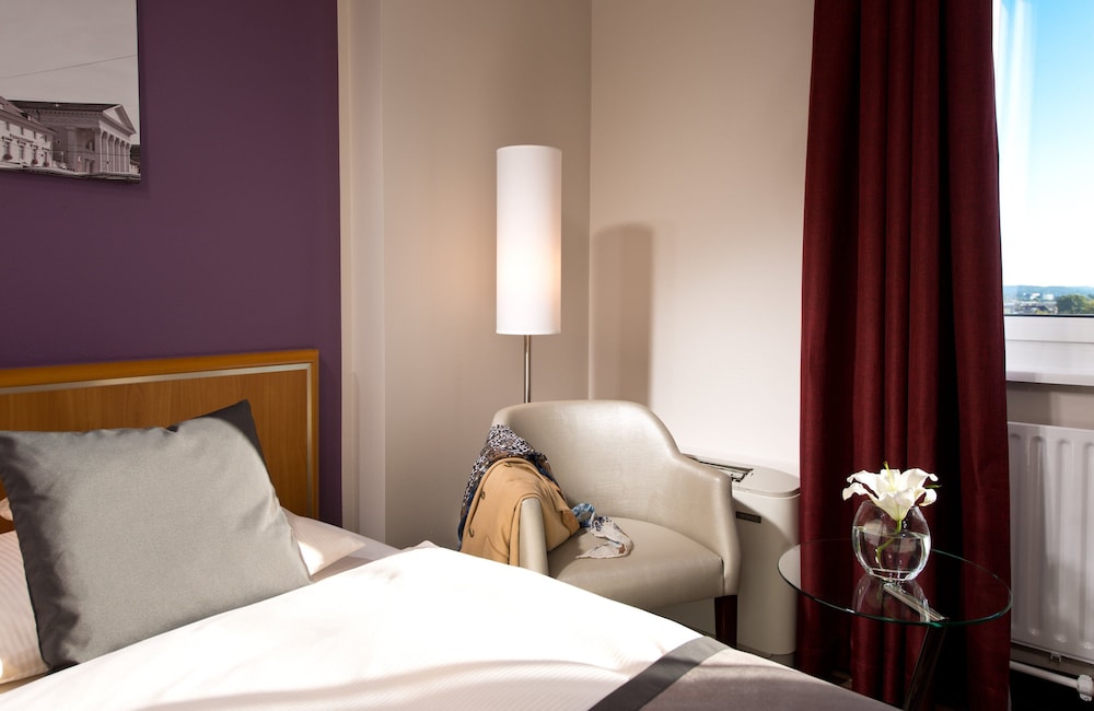 LEONARDO HOTEL KARLSRUHE 12/69