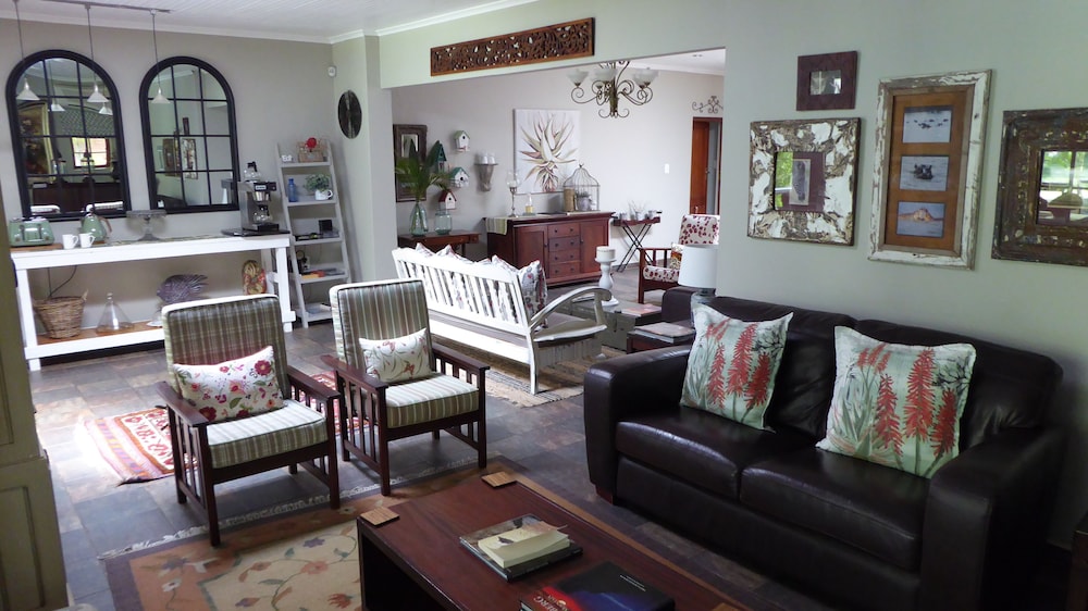 Sandpiper Guest House 19/38