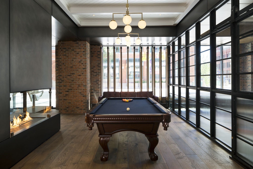 Kimpton Journeyman Hotel 38/80