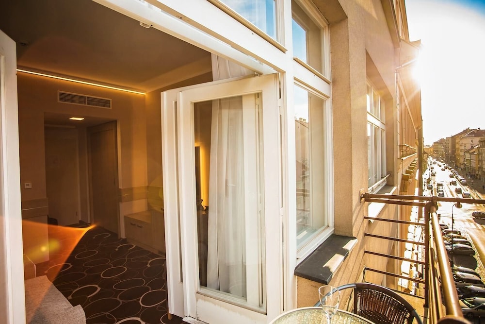 Amarilis Jerome Hotel 34/57