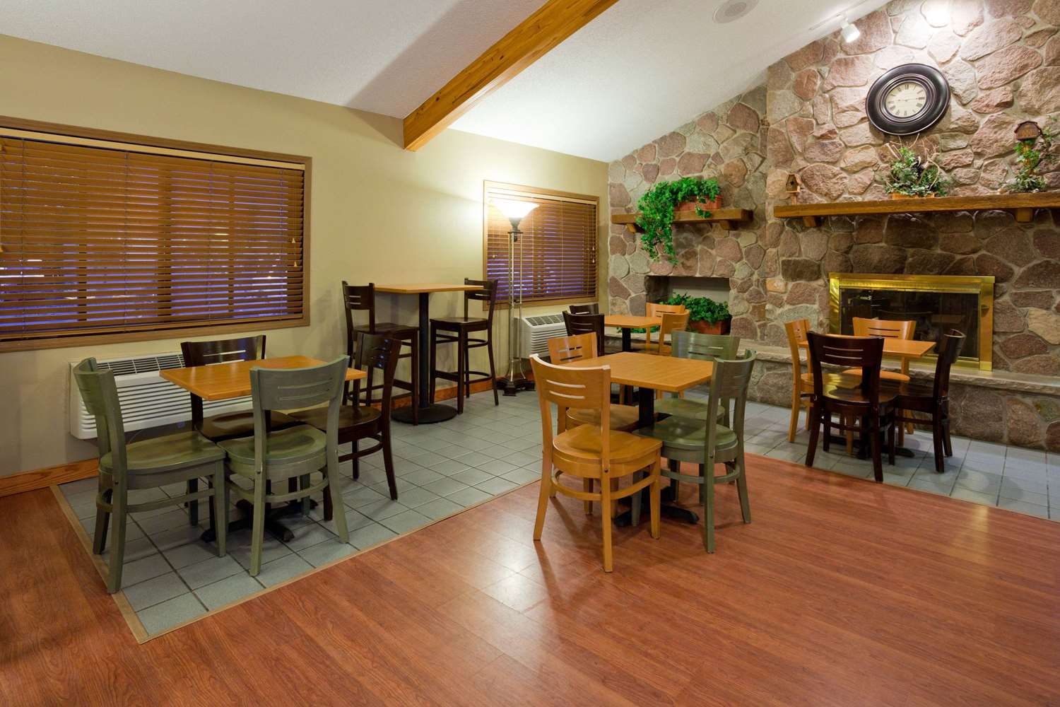 AmericInn by Wyndham Rice Lake 9/10