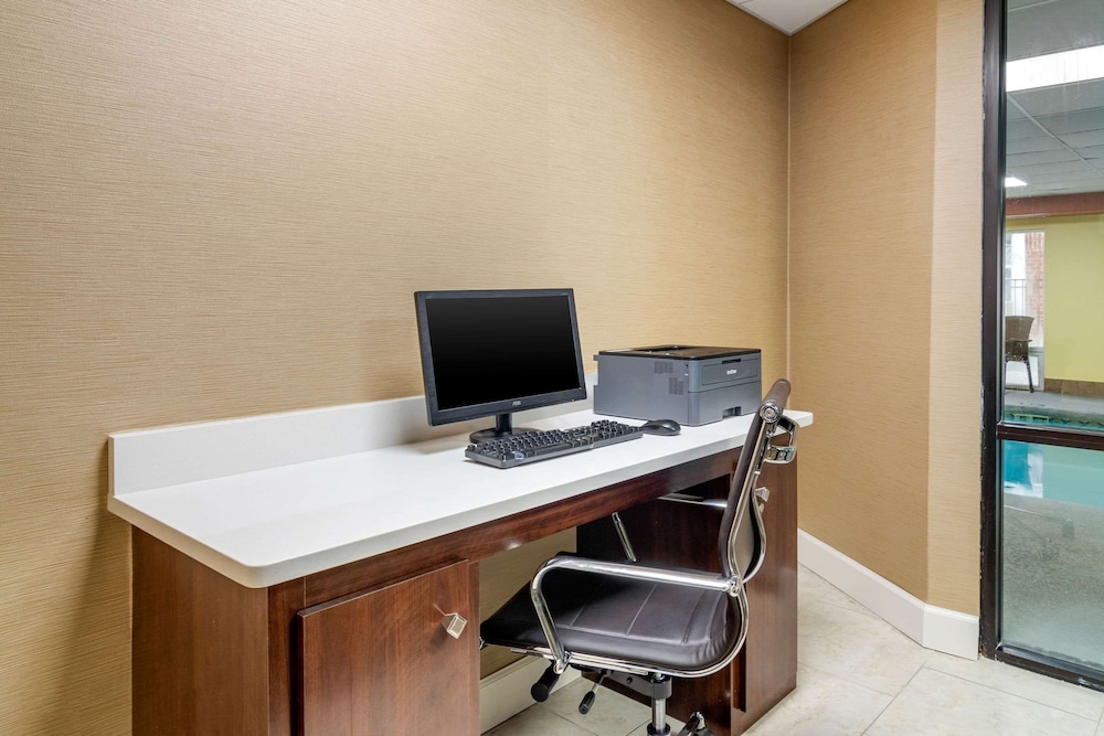 Comfort Inn And Suites Macon 31/40