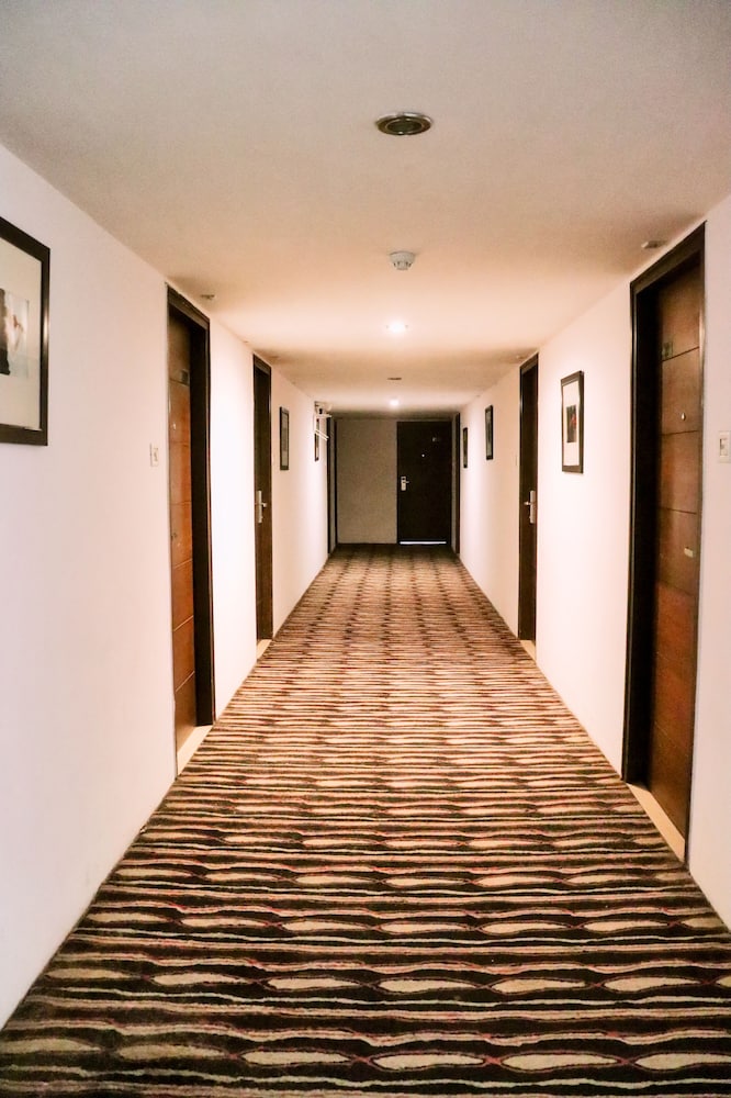Hotel Clarks Collection Bhavnagar 48/50
