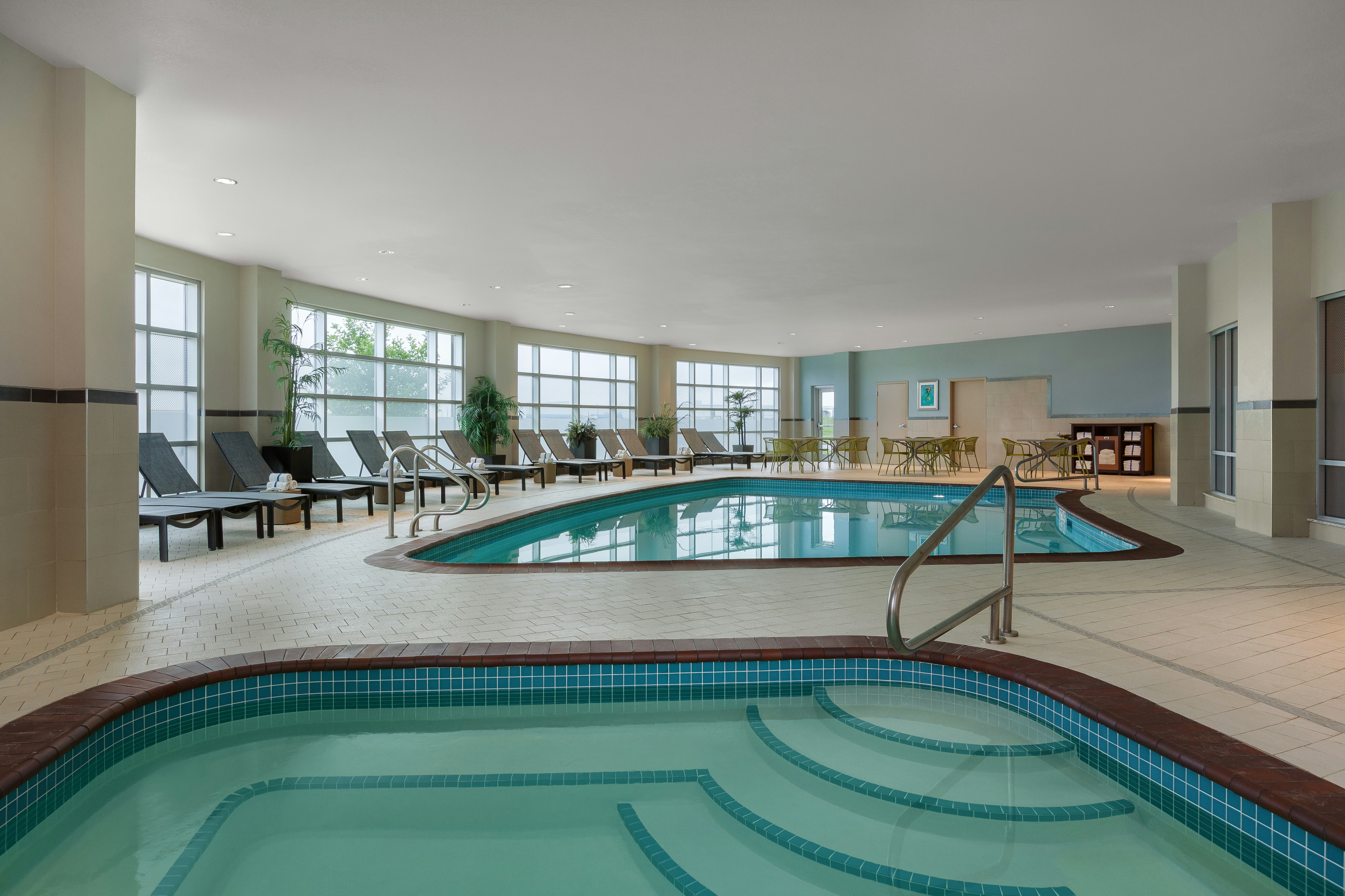 Hampton Inn By Hilton Calgary Airport North 18/58