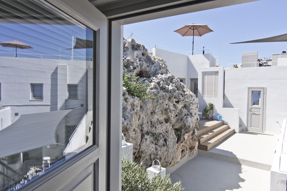 Lindos Comfy Suites 33/58