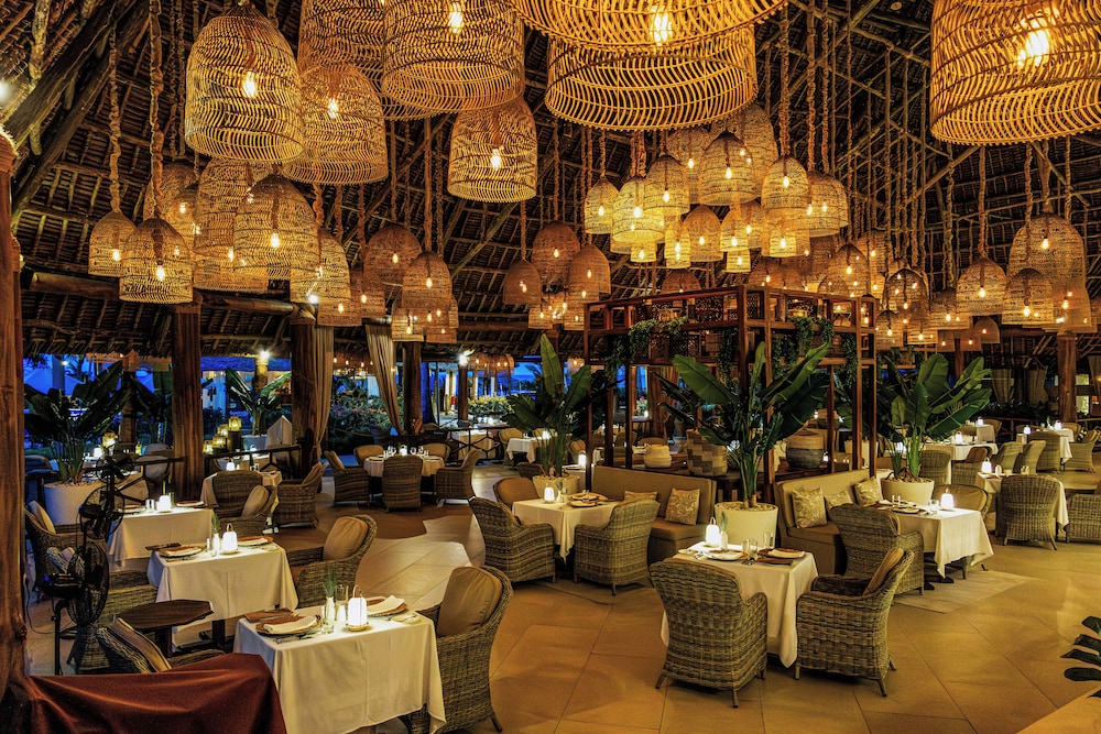 Breezes Beach Club & Spa 58/64