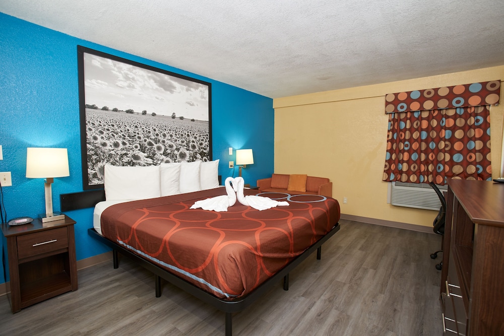 Super 8 by Wyndham Wichita Airport 14/47