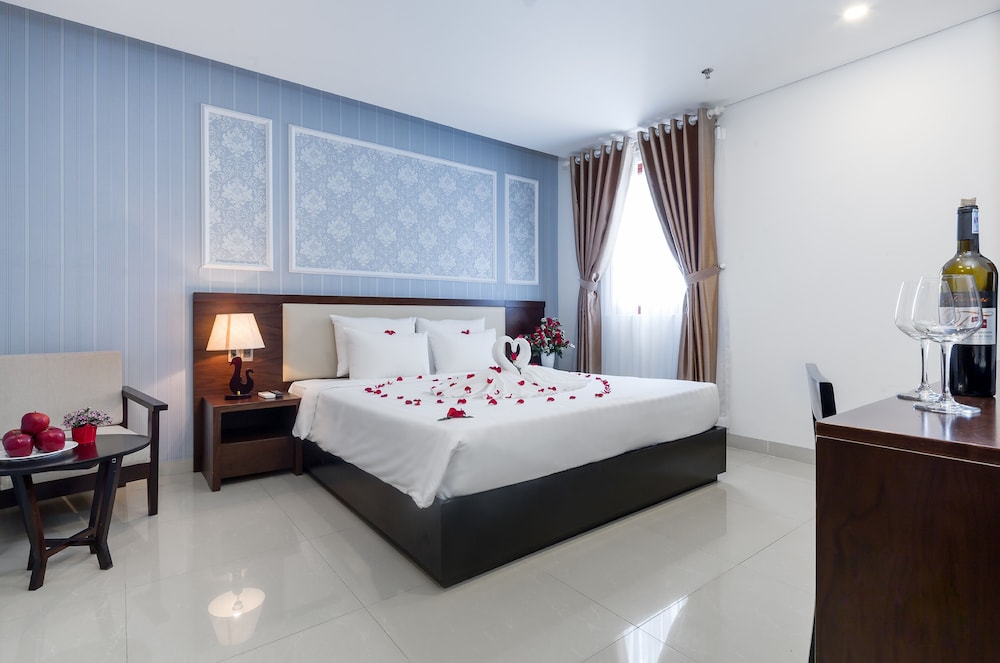 Bantique Hotel 9/30