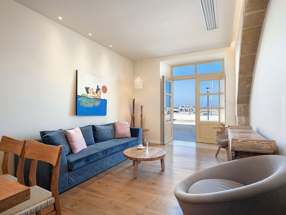 Avra Apartments Kolymbari Harbour 28/50