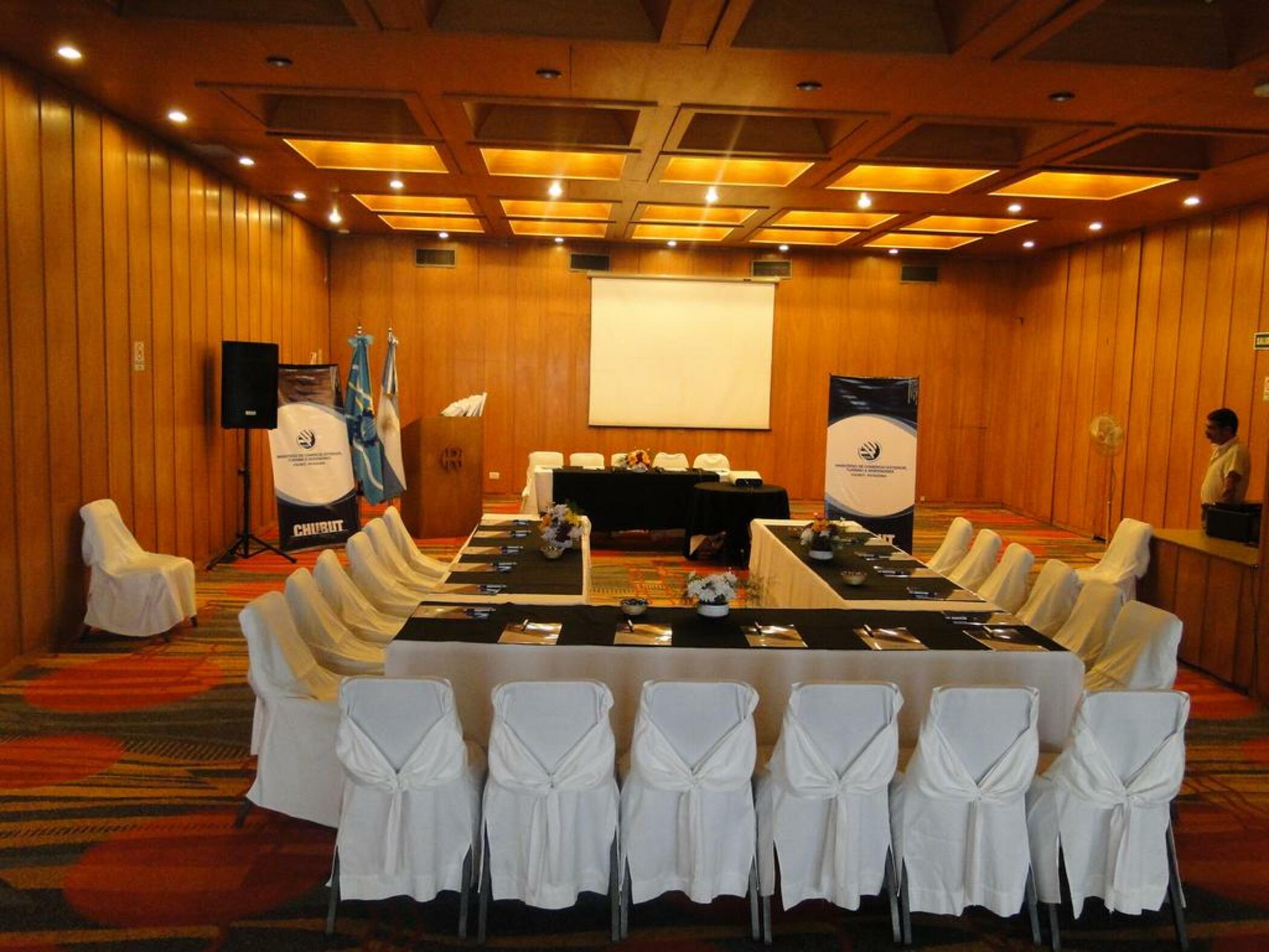 Rayentray Hotel 24/26