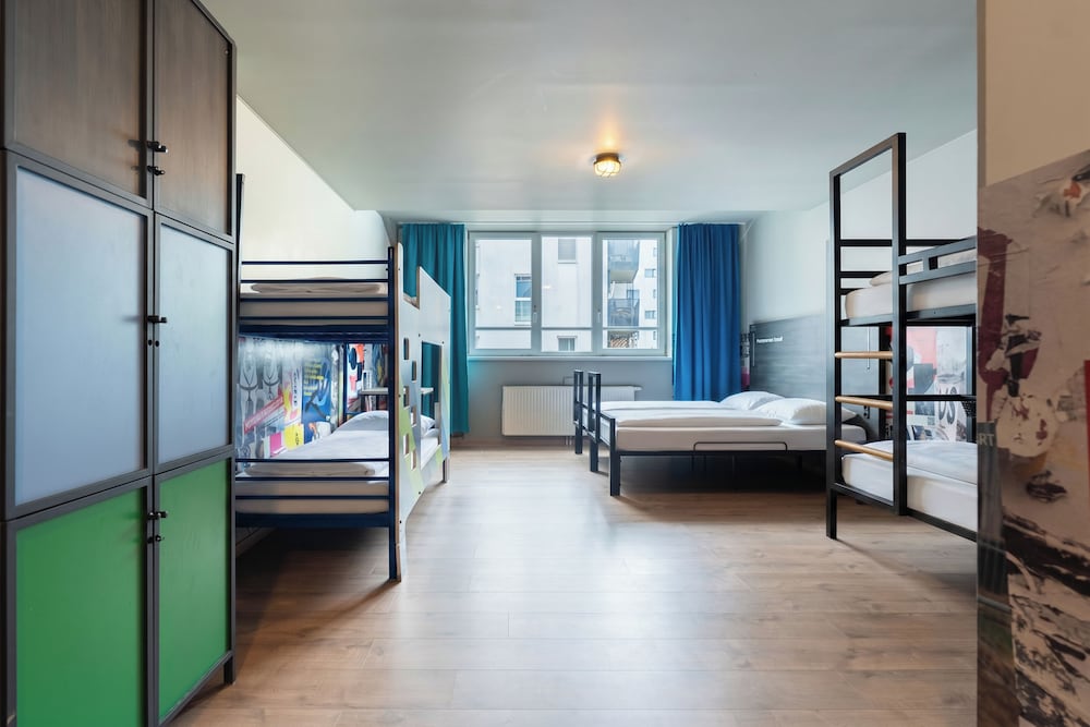سكن مشترك مختلط بستة أسرّة، a&o Wien Hauptbahnhof 3/8