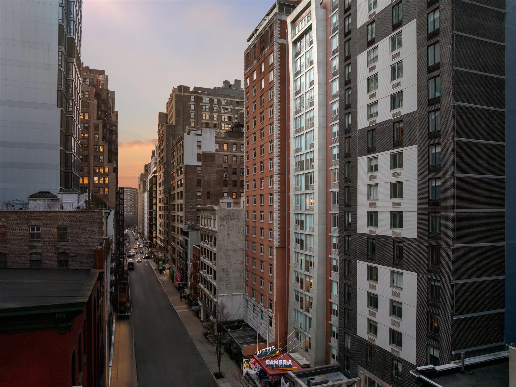 Cambria Hotel New York-Chelsea 5/43