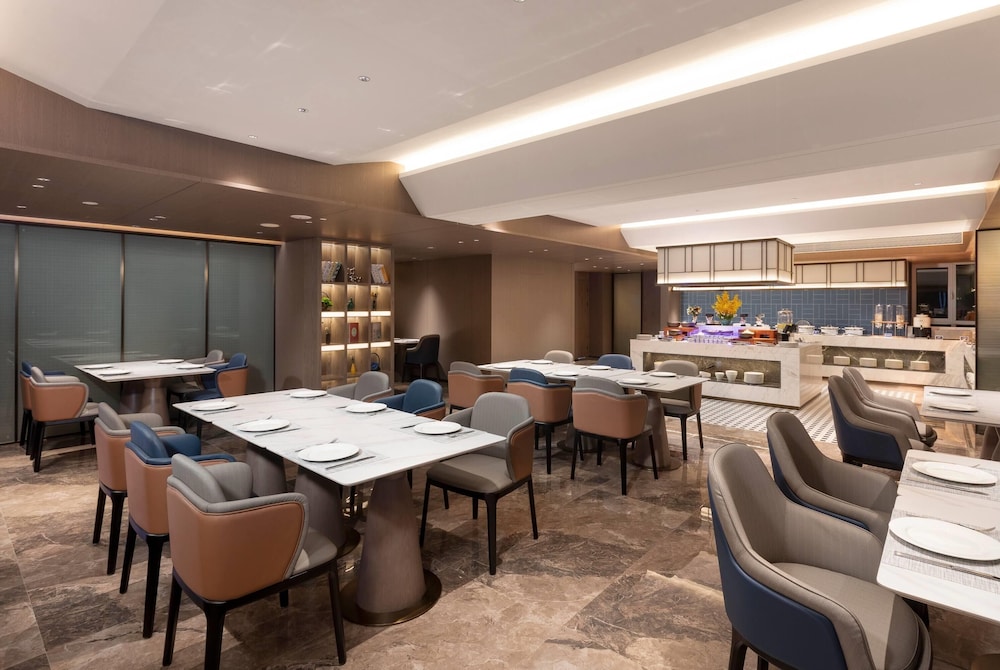 Days Inn by Wyndham Zhengzhou Xinzheng Airport 38/43