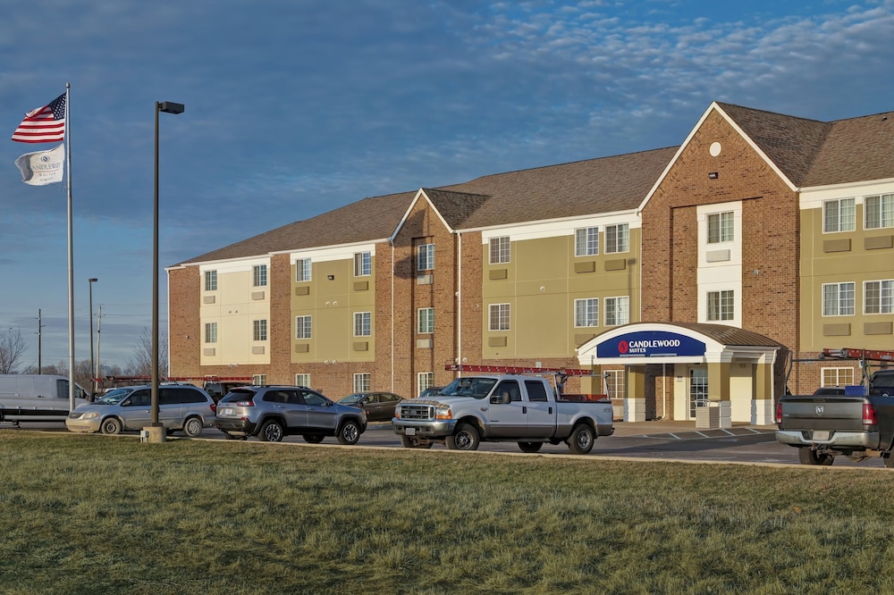 Candlewood Suites Indianapolis - South 68/77