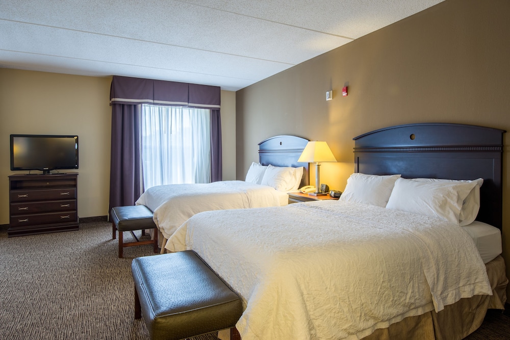 Hampton Inn & Suites Burlington NC 14/66