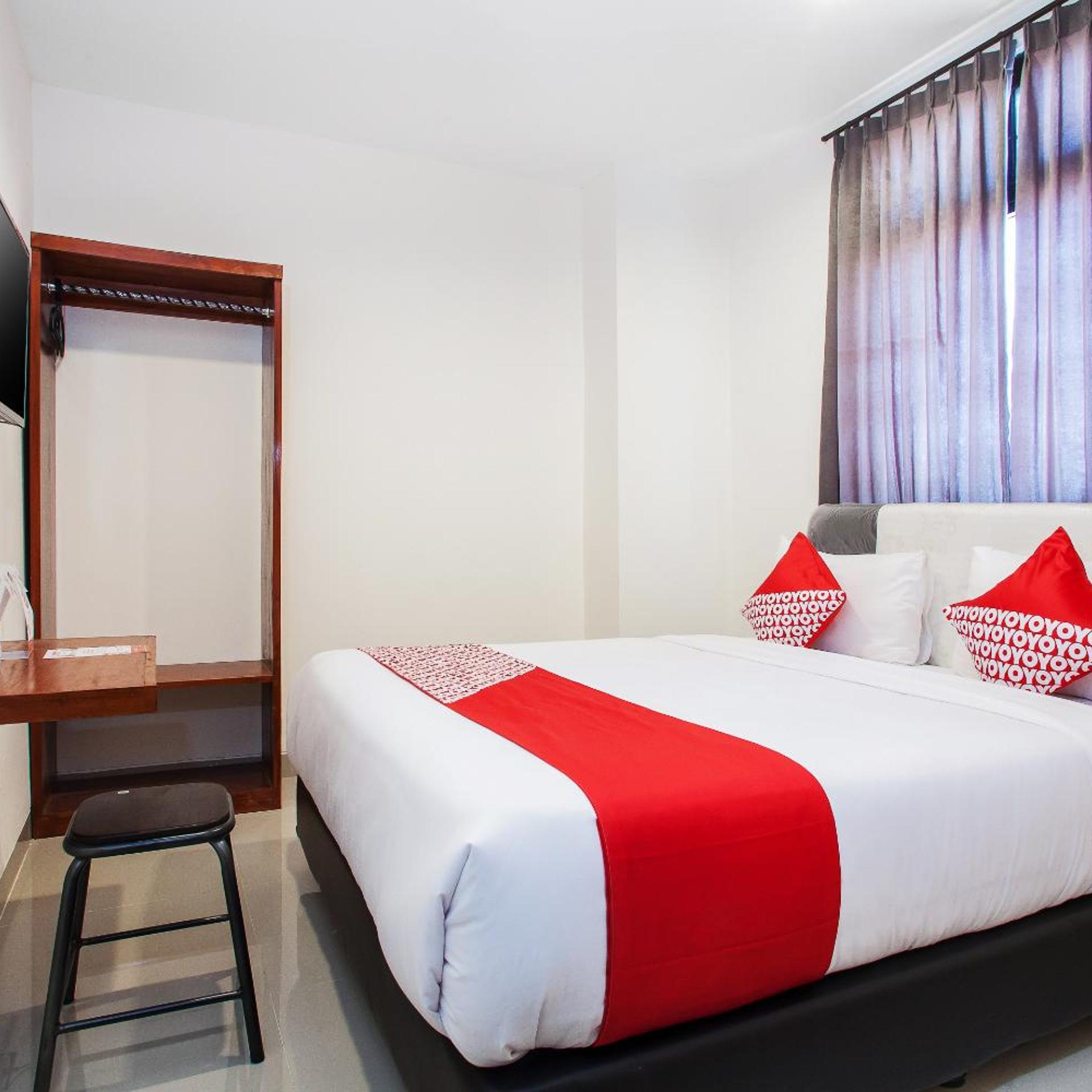 Hotel O Genteng Near Genteng Market Formerly Uno Hotel 24/43