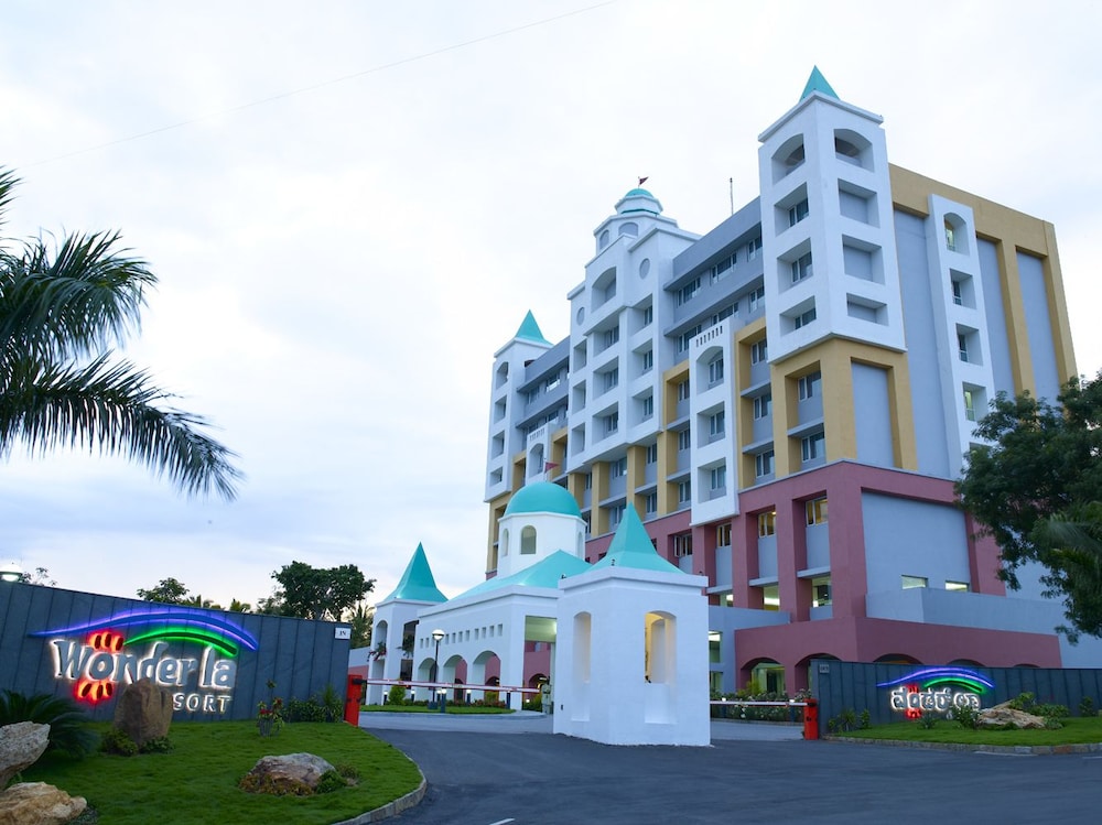 Wonderla Resort 3/31