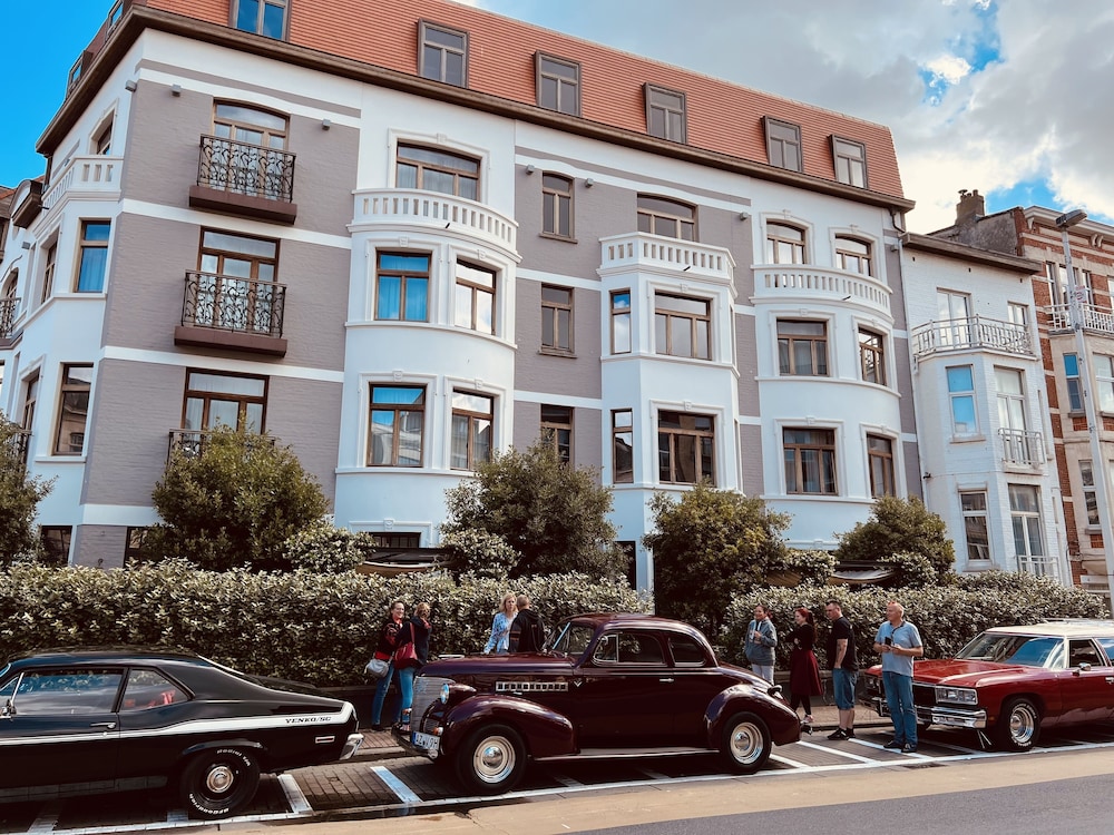 Gatsby Hotel 42/50