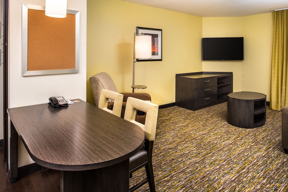CANDLEWOOD SUITES CARLSBAD SOUTH 45/50