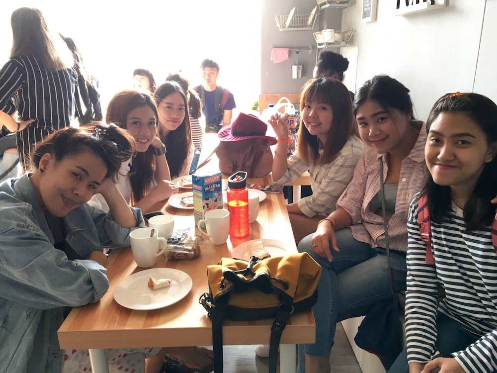 Beat Capsules At Boat Quay 34/40