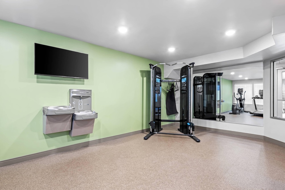 WoodSpring Suites Winston-Salem near Hanes Mall 37/61
