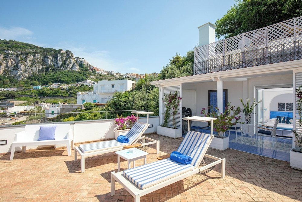 Relais Maresca Luxury Small Hotel 61/71