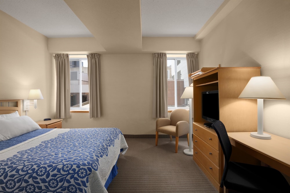 Days Inn by Wyndham Philadelphia Convention Center 11/38