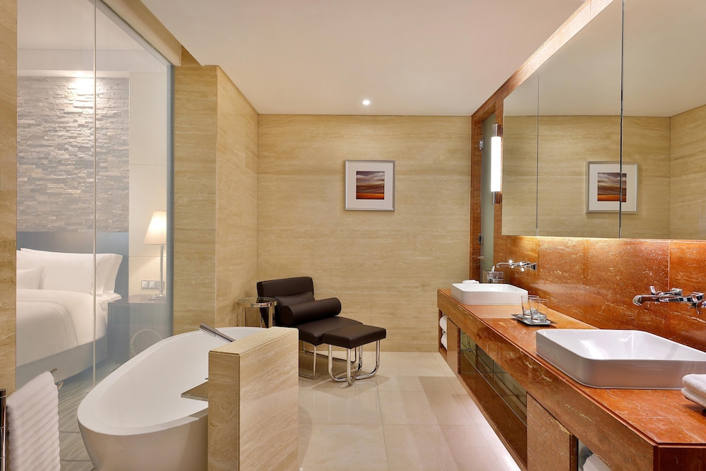 The Westin Hotel Bahrain City Centre 23/53