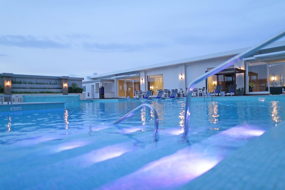 Crowne Plaza Airport Panama 72/79