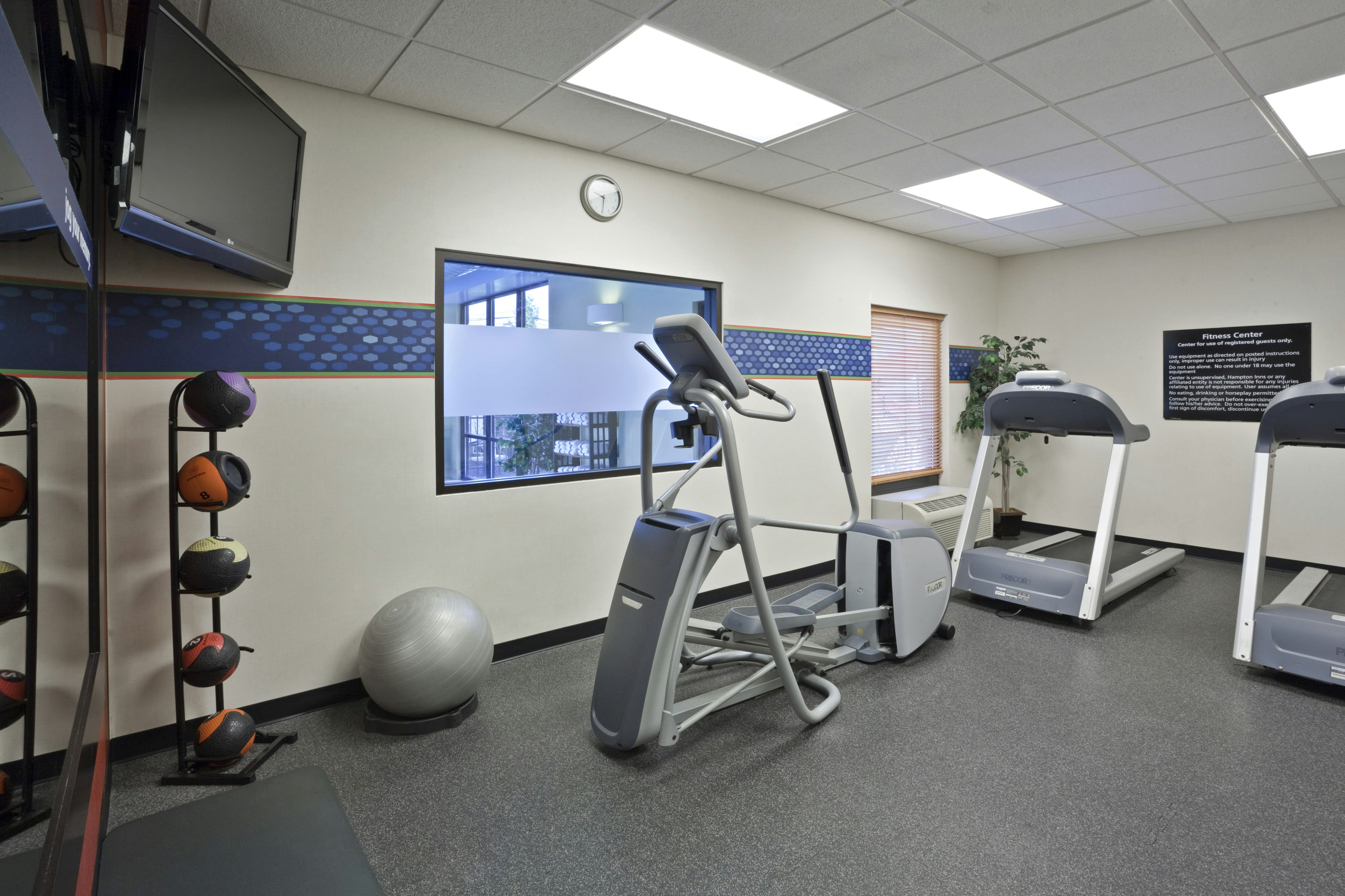 Hampton Inn & Suites Toledo-Perrysburg 34/50