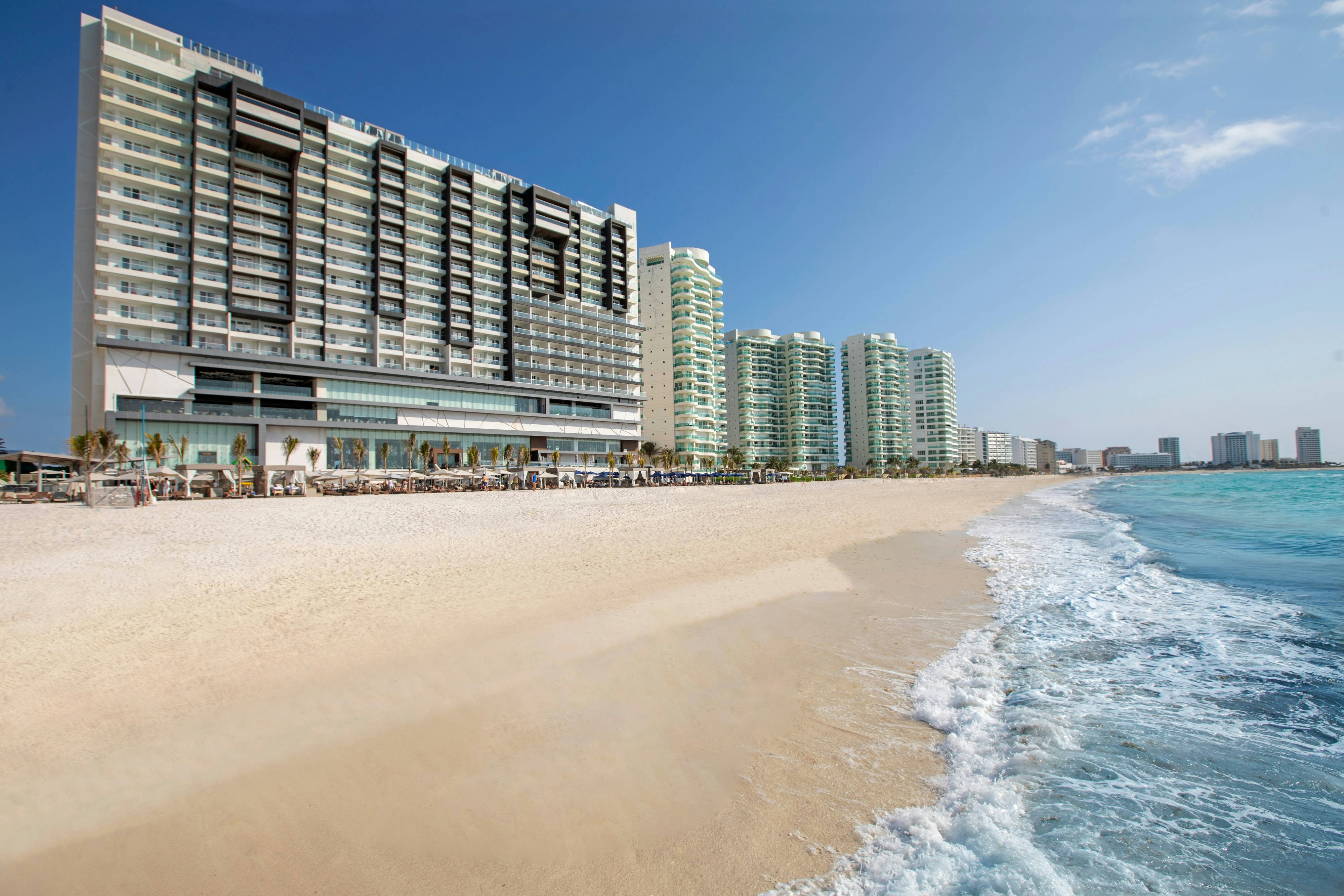 Royalton CHIC Cancun, An Autograph Collection (ex Royalton Cancun) 67/71